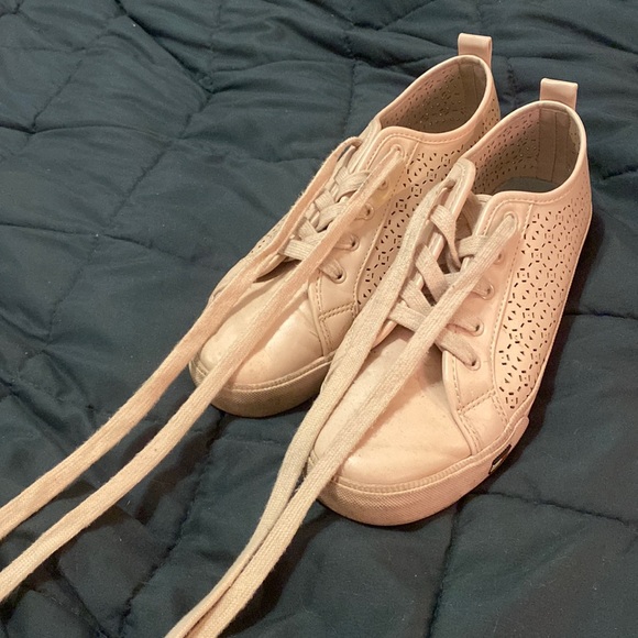 Womens US8 1/2 Tommy Hilfiger pink tennis shoes - Picture 1 of 5